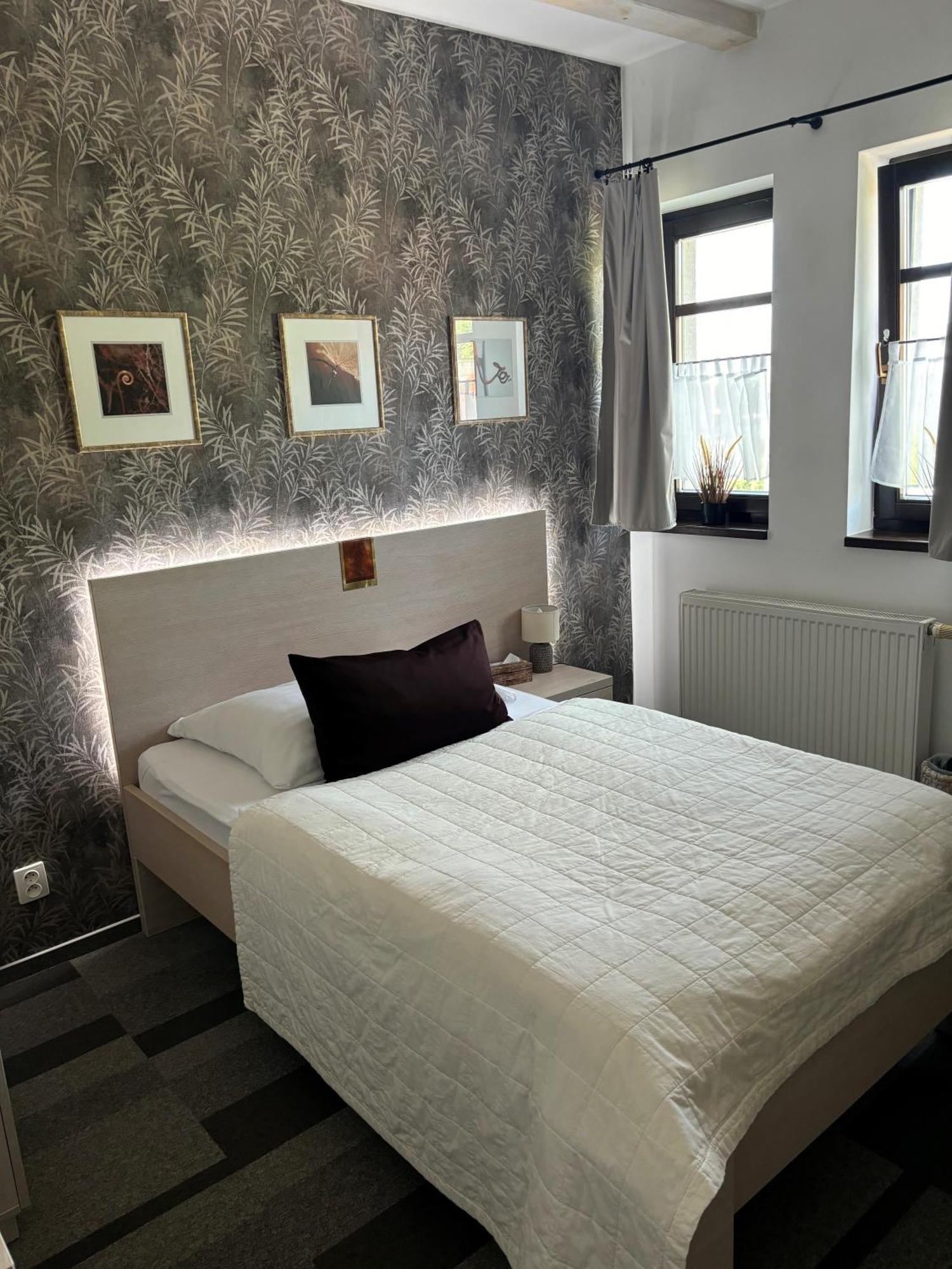 Hotel Slameny Dom & Spa Malá Ida Exteriör bild